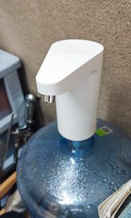 小米殺菌版自動上水器桶裝水抽水器按壓即宿舍飲水機家用電動水泵