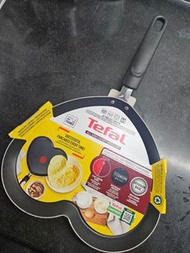全新 Tefal 心形煎PAN 易潔塗層