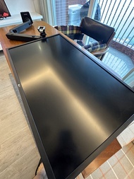 LG Monitor (4K, 32") with VESA Mount Arm