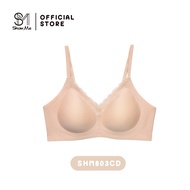 Show Me เสื้อชั้นใน ไร้โครง ดีไซน์ลูกไม้ รุ่นLacy Luxe Bra รหัส SHM803 เรียบหรู เพิ่มเสน่ห์ในทุกมุมม