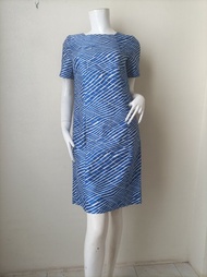 彈性材質印花迷你洋裝，M 尺寸，胸圍 34-40 英吋。