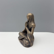 Meditation Alien Statue Resin Crafts Ornaments Desktop Decorations Meditation Creative Gifts