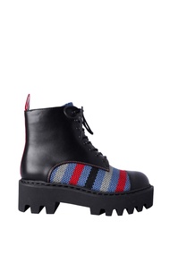 Villains SF YAP-T Platform Booties รองเท้าบูทแพลตฟอร์มผู้หญิง ส้นสูง 2.4"