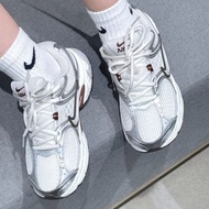 Nike Soft Comfortable Anti-Slip Breathable Wear-Resistant Low-Top Running Shoes Women's White Brown 