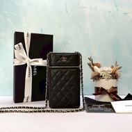 CHANEL 黑金鏈帶手機包