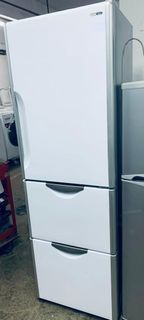 雪櫃 日立三門 珍珠白色 可自動制冰 窄身款  包送貨安裝 173CM高Refrigerator Hitachi Three Doors