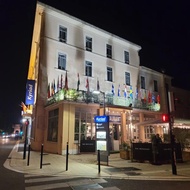 โรงแรม KYRIAD ORANGE Centre Ville - HOTEL RESTAURANT BAR - Galerie d'Art des Princes - Provence Alpe