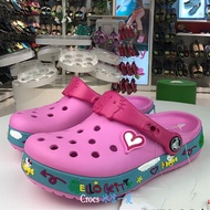 รองเท้า Crocs สำหรับสาวบิน Hello Kitty ลื่นรองเท้านุ่ม soled และรองเท้าแตะสำหรับเด็ก