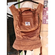 Baby carrier mshape ergobaby