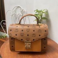 Tas branded mcm original second like new