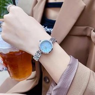 詩高迪新款時尚輕奢氣質銀藍手鏈表蜂巢細帶個性小眾設計手表女
