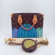 LV路易威登/Louis Vuitton Onthego 小號 手提包斜挎包單肩包托特包 草間彌生 雙面南瓜 芯片款