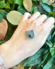 冰種 天然翡翠 緬甸 A玉 玉鐲 • 冰種烏雞翡翠方形無事牌