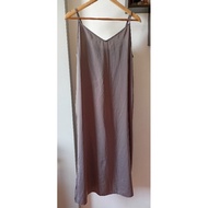 Preloved Uniqlo Dress with Side Pocket (Large)