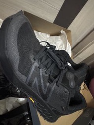 New Balance Fresh Foam X Hierro GTX 黑