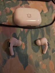 Apple airpods pro 1  左耳沙沙聲 A2084