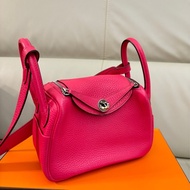 Hermes 愛馬仕  Mini Lindy 銀扣I6 rose extreme極致玫瑰粉 （加拿大官網購入）