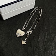 Prada outlet necklace 心型吊墜項鍊