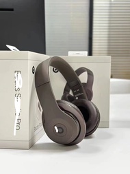 Cùng một người nổi tiếng mô hình là phù hợp Studio Pro Pop Up kỹ sư ghi âm và Tai nghe Bluetooth 4 đ