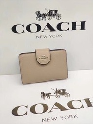 COACH蔻驰二折钱包，经典十字纹，多色可选：米色、酒红、黑