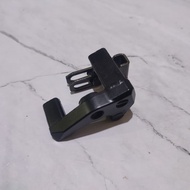 Sambungan handel knocker handle rem kanan Honda Vario 125