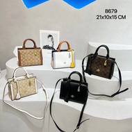 Coach Women Handbags Latest Design