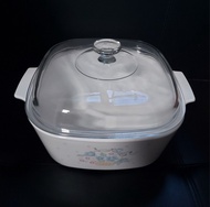 全新 美國 Corning Ware 康寧湯煲 5L公升尺寸 闊25cm x 深25cm   10cm 高有意請pm我及馬鐵沙田圍站B閘口交收多謝