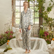 ชุดนอน Vana Lapin Fantasia ลาย DREAM ผ้าซาติน