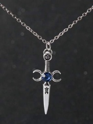 一款古色古香且個性化設計的劍形項鍊，帶有吊墜，配鑲有鑽石的鎖骨鏈，適合男女日常佩戴。