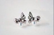 Mikimoto 款蝴蝶結日本Akoya海水珍珠鑽石18k 白金耳環Japan Akoya Pearl 18K White Gold Ribbon Diamond Earrings Ear Studs