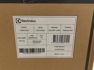 Electrolux 伊萊克斯 ECT9750S 90厘米 1148m³/h UltimateTaste 500 掛牆煙囪式抽油煙機 (55dB超靜音設計)