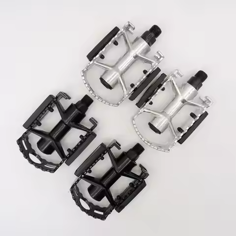Ordinary type universal bicycle pedals, aluminum alloy pedals, road and mountain bike pedals