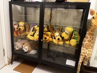 ikea黑色玻璃展示櫃