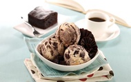 【奶香系列 - 香草布朗尼口味 473ml家庭號】主廚自製布朗尼 香草冰淇淋與巧克力甘納許三重演出