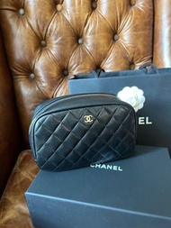 Chanel 化妝包黑淡金荔枝皮（小有）🇬🇧單