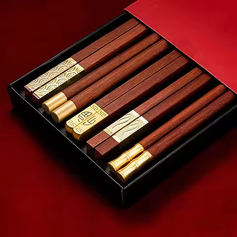 Red Wood 5/6/8/10 Pairs Chinese Chopsticks High Quality Beautiful Tableware Non Slip Sushi Food Grad