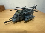 （簡易版）變形金剛系列——狂派黑魔（Blackout）MPM-13