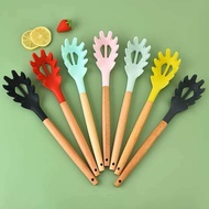 Silicone Spaghetti Tool / Pengangkat Pasta / Alat Spaghetti Silikon Silicone Spaghetti Tool / Pengan