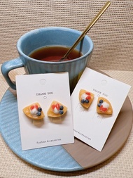 雜莓窩夫—黏土食物系列耳環/耳夾