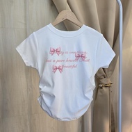 [จัดส่งจากกรุงเทพ] เสื้อยืดสวยมีหลายไซส์ให้เลือกเสื้อครอปเอวสูงพิมพ์ลายโบว์เฉพาะเสื้อครอปมีรอยยับด้า