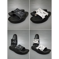SLIDES HUSTLE Geta-inspired slides