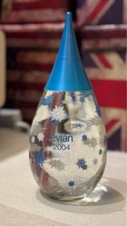 ❤️⏳Evian 2004 限量版 水瓶 全新收藏品（#tent, camping, Hiking, Disney, 竉物、迪士尼，自助餐，坐墊、野餐、地𥱊、充氣床墊、床褥、帳幕、單車、滑板、滑雪、減