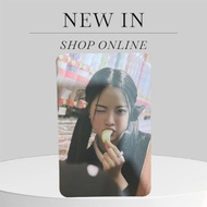 Eunchae lesserafim Kpop official photocard (free gifts included) holding chip eunchae