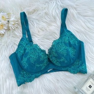 ^^ Women's Bra size Label: C70/32
