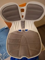 護脊坐墊