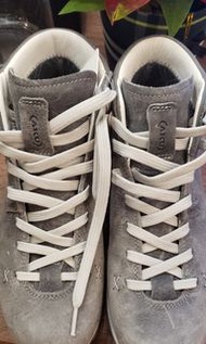 行山鞋 Hiking shoes Goretex, 女裝 ,意大利品牌Aku