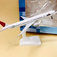 Máy Bay Boeing 777 hãng hàng không JAL Japan Airlines Tỉ Lệ 1:400 Bánh Xe Liền Thân Phiên Bản Cao Cấ