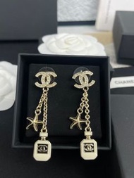 Chanel 雙C星星香水瓶耳環