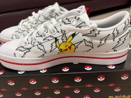 日本Adidas 比卡超帆布鞋 白色 Pikachu Pokémon