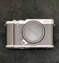 富士相機 FUJIFILM X-M1 銀色 單機身 純正富士發色 復古外型 翻轉螢幕 WiFi